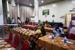 participants-arriving