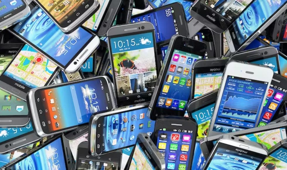 Inflation reduces demand for smartphones —IDC