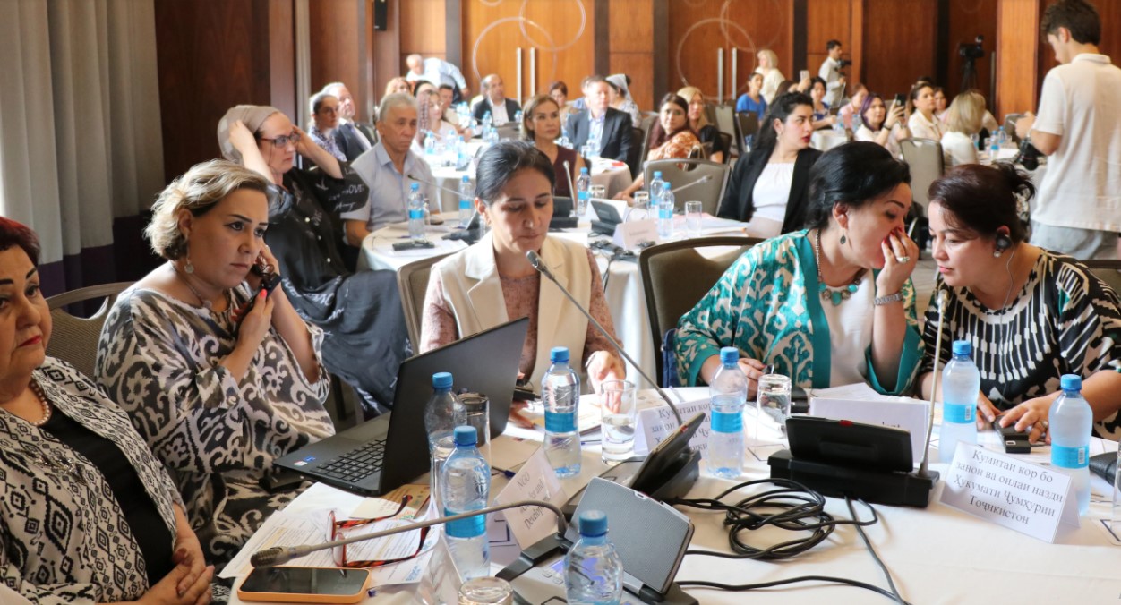 UN Women Tajikistan Raises Awareness on Gender-Based Violence through Roundtable on GBV Project Conclusions